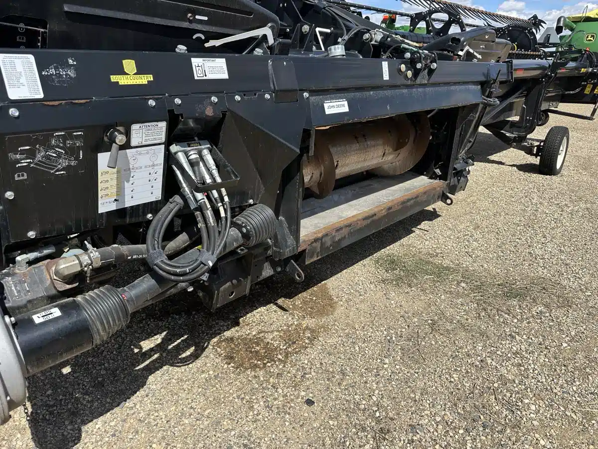 Gallery image 2 for Used 2017 MacDon FD75 Header - Flex Draper