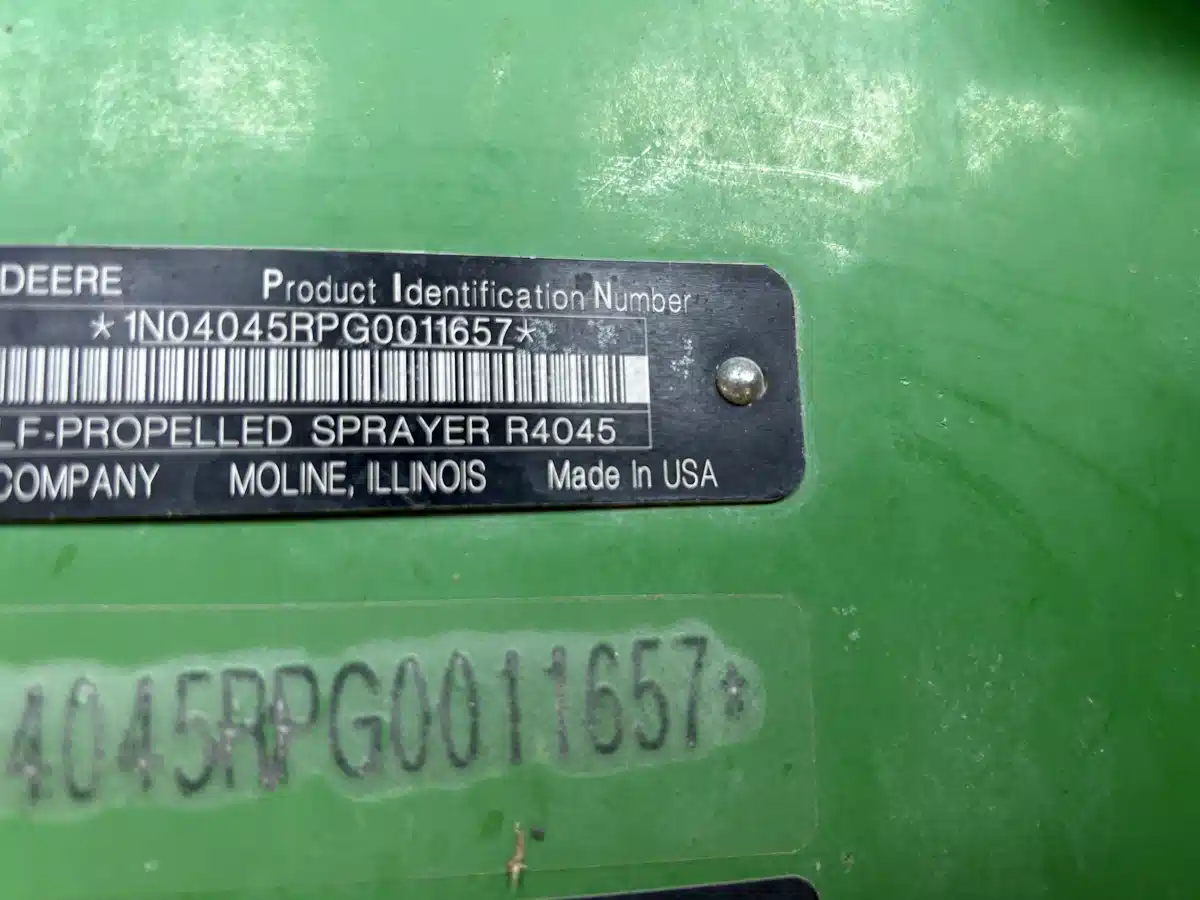 Gallery image 2 for Used 2016 John Deere R4045 Sprayer - Self Propelled