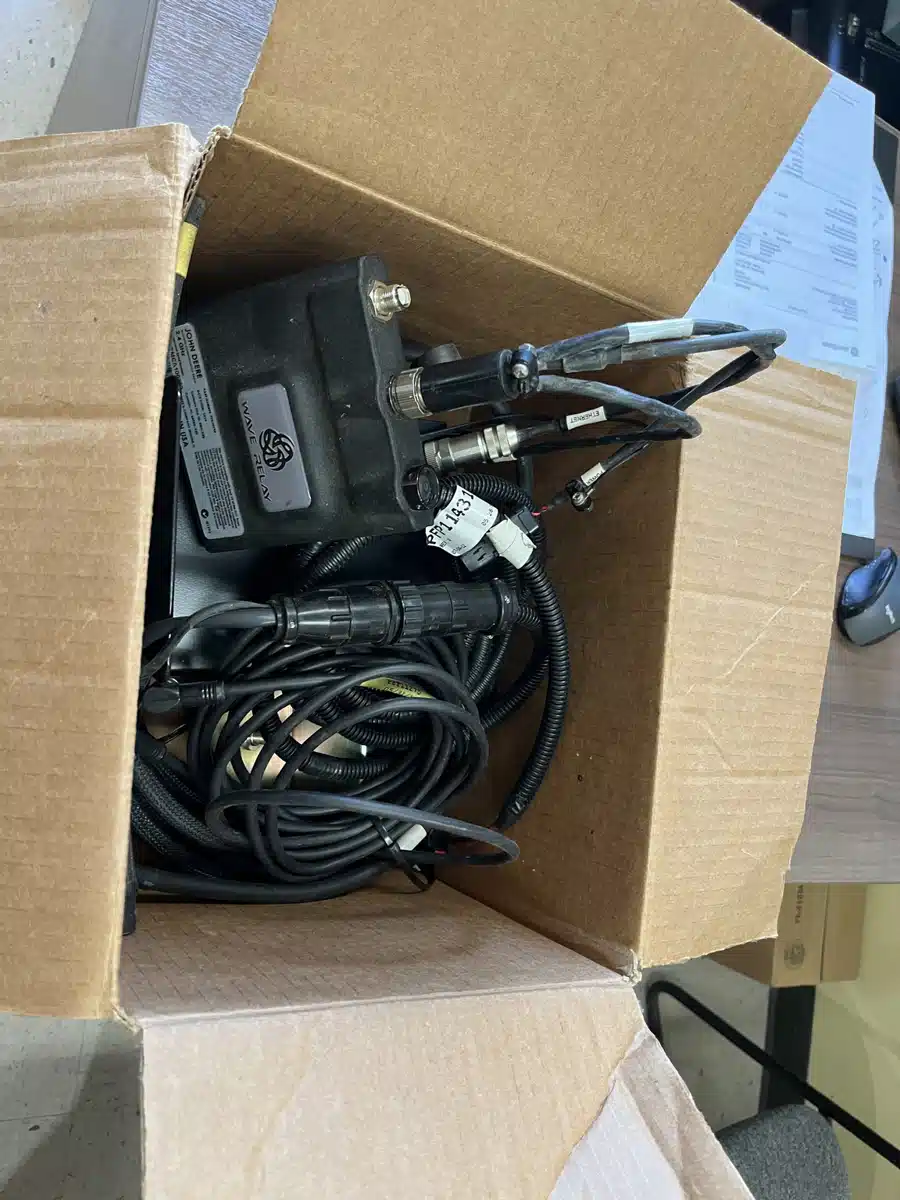 Gallery image 1 for Used 2012 John Deere 0052PC MACHINE COMMUNICATON RADIO Guidance System