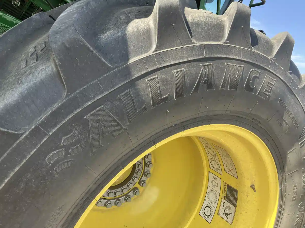 Gallery image 1 for Used 2023 John Deere X9 1000 Combine