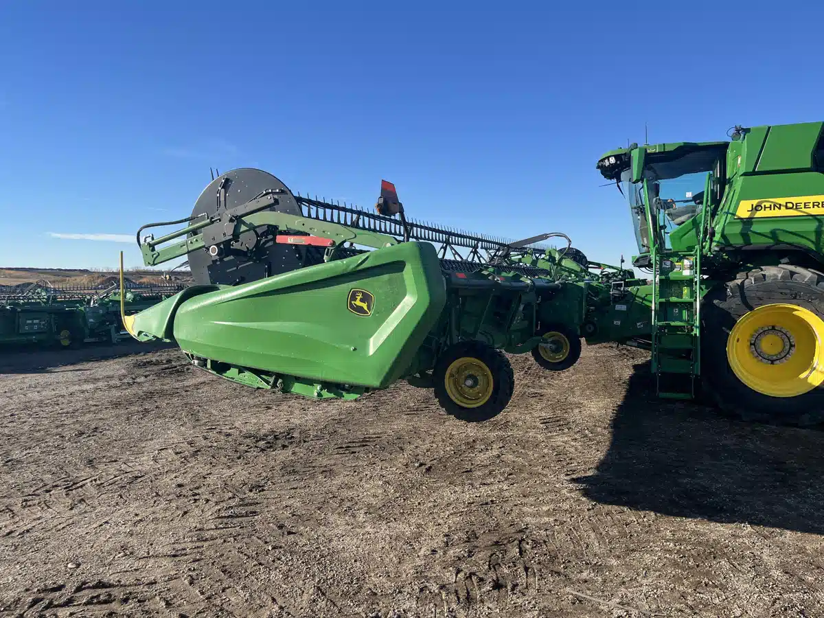 Gallery image 2 for Used 2024 John Deere HD50F Header Combine