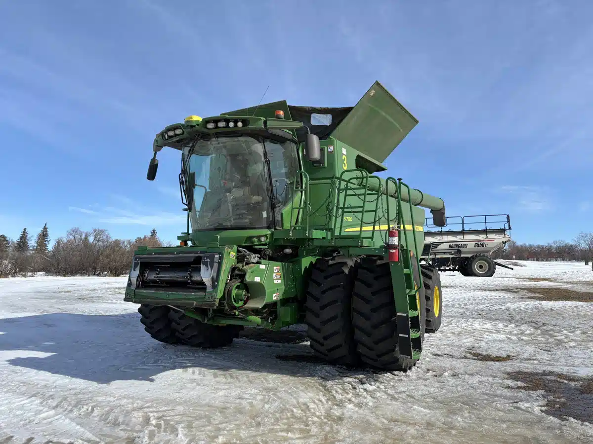 Gallery image 1 for 2018 John Deere S780 Combine