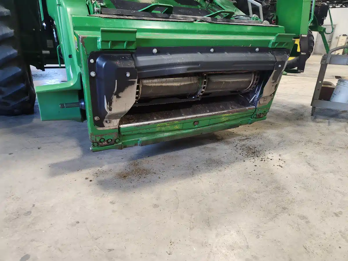 Gallery image 2 for Used 2014 John Deere S680 Combine