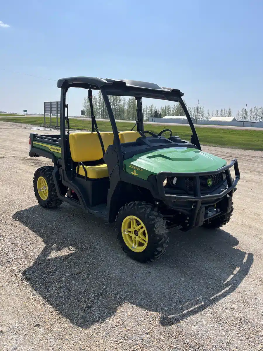 Gallery image 1 for Used 2022 John Deere XUV 835M Utility Vehicle