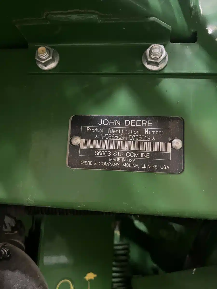 Gallery image 1 for Used 2017 John Deere S680 Combine