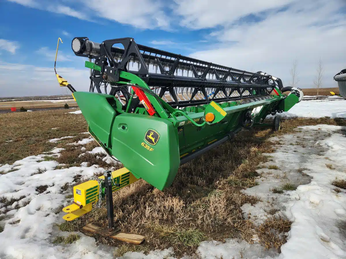 Gallery image 1 for Used 2016 John Deere 635 Header - Flex