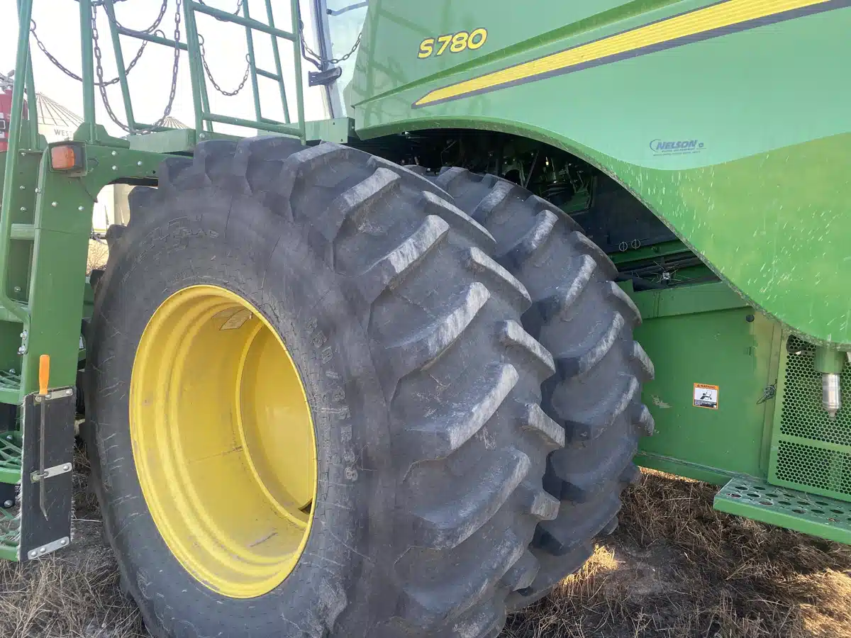 Gallery image 1 for Used 2022 John Deere S780 Combine