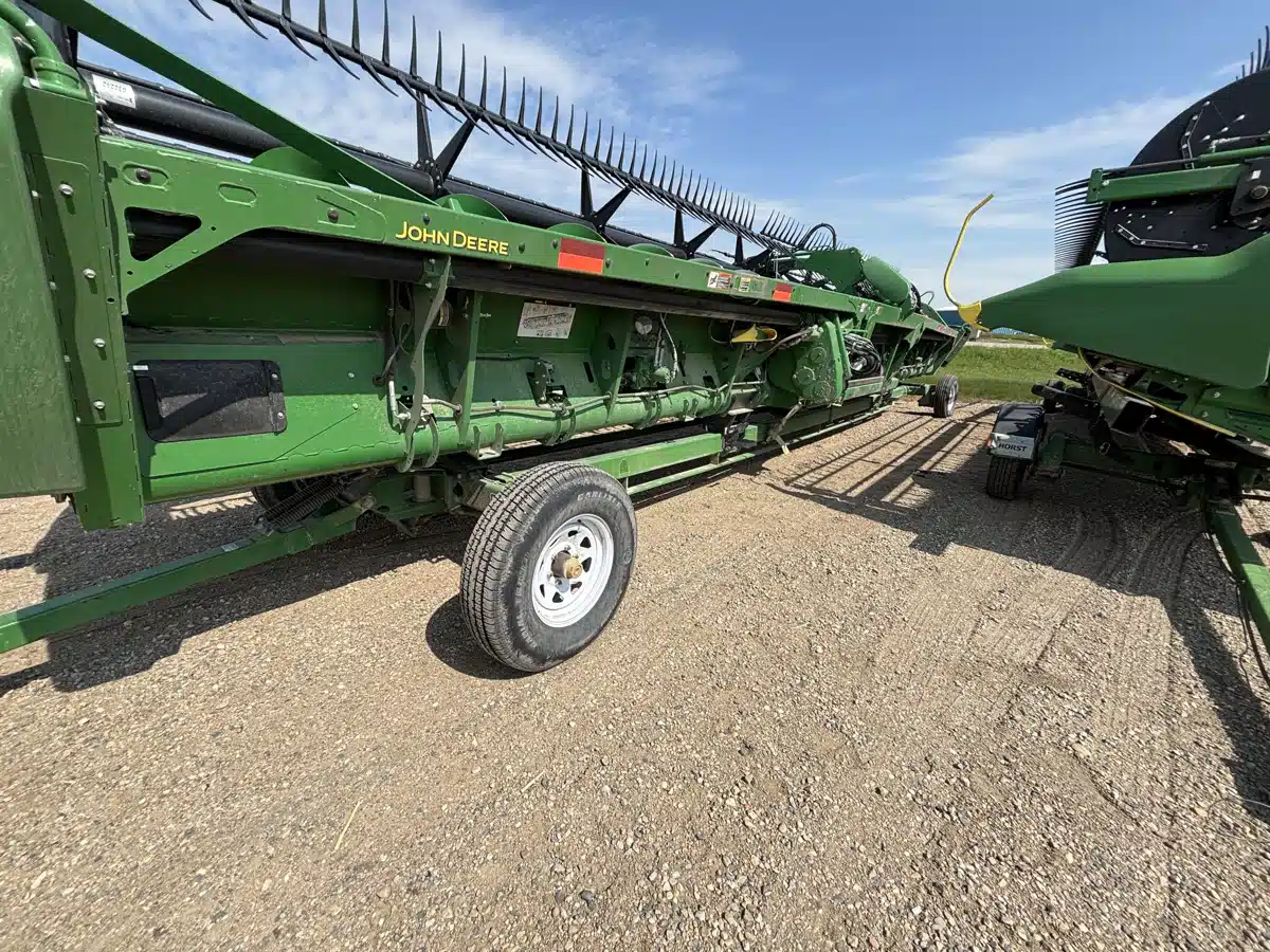 Gallery image 2 for Used 2012 Horst Welding CHCF SP 4WS Trailer