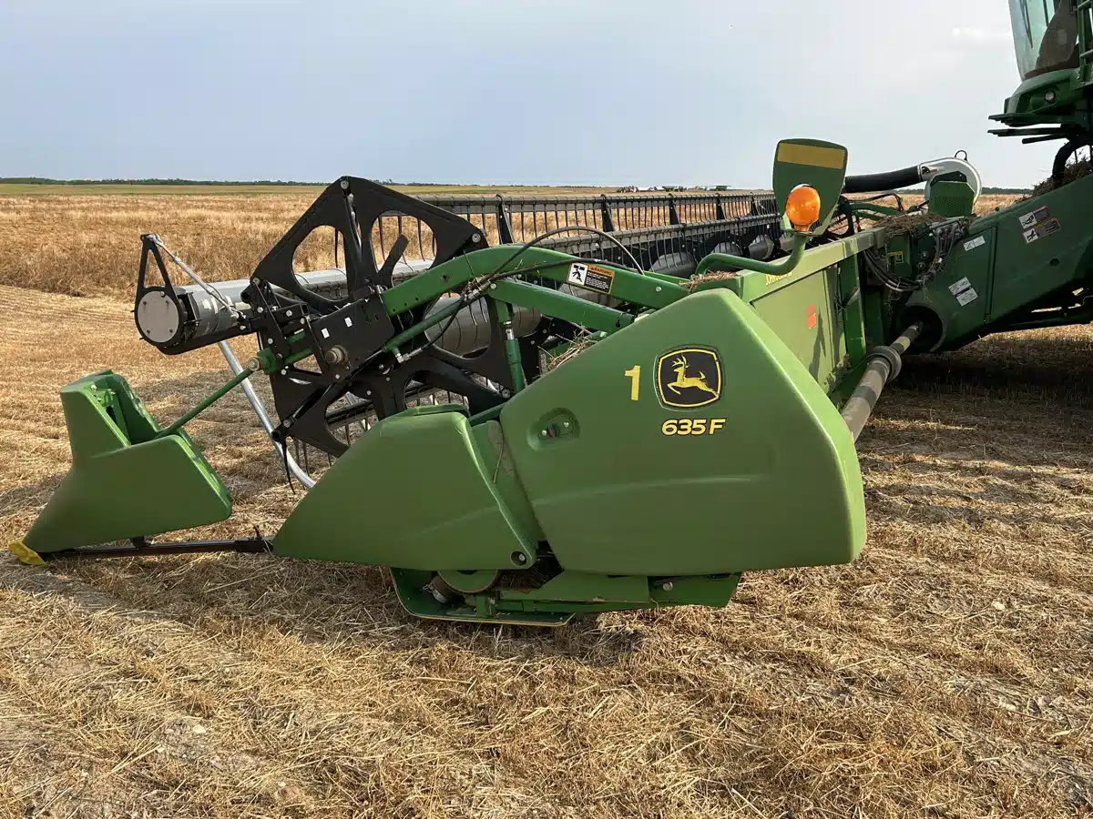 Gallery image 1 for Used 2009 John Deere 635 Header - Flex