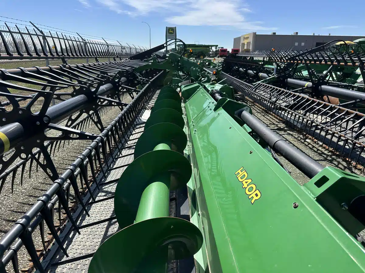 Photo de la Galerie 1 pour 2022 John Deere HD40R Nez - Toile/Tapis