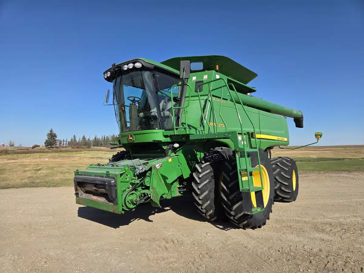 Gallery image 1 for Used 2008 John Deere 9870 STS Combine