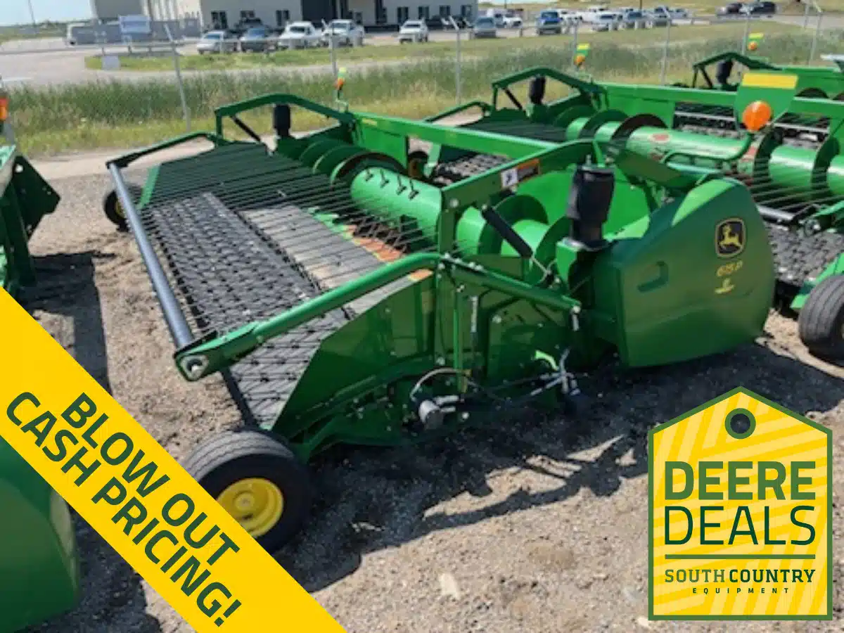 Gallery image 1 for Used 2017 John Deere 615P Header - Draper