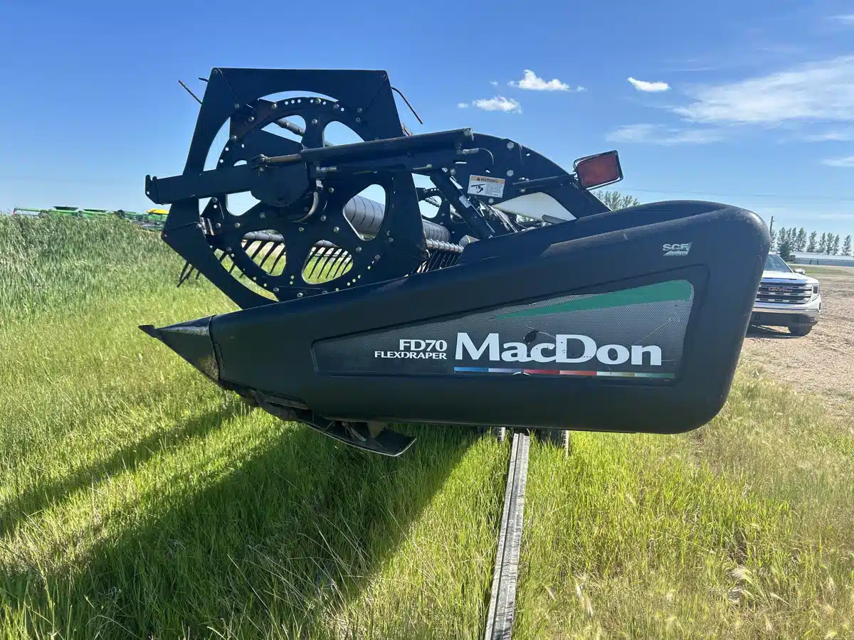 Gallery image 1 for Used 2009 MacDon FD70 Header - Draper