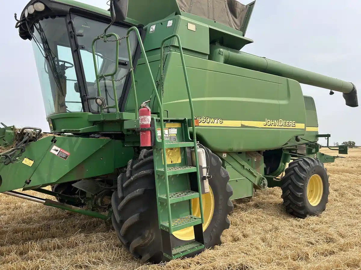 Gallery image 1 for Used 2006 John Deere 9660 WTS Combine