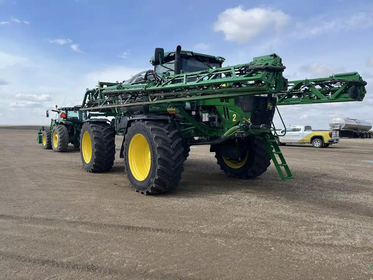 Gallery image 2 for Used 2024 John Deere 616R Sprayer - Self Propelled