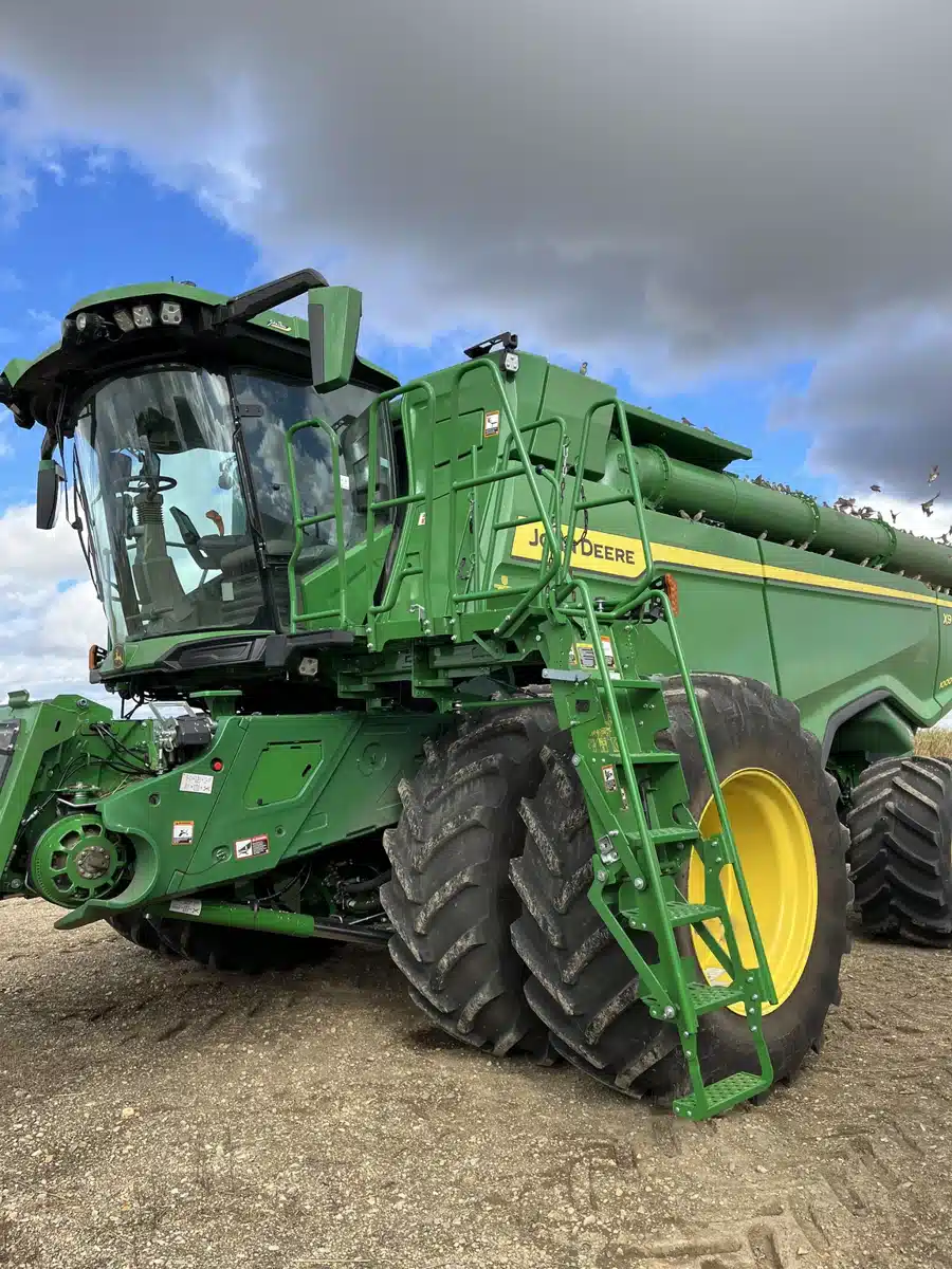 Used 2023 John Deere X9 1000 Combine