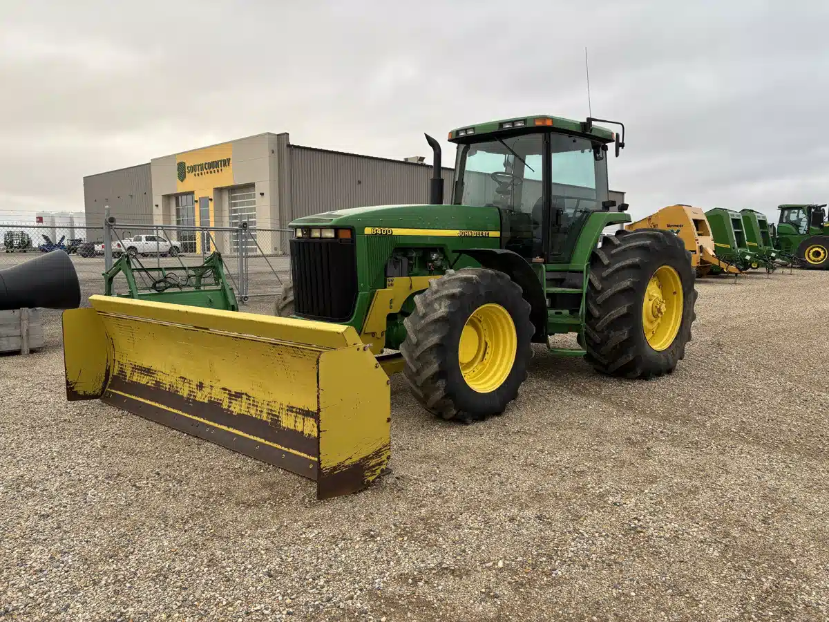 Used 1998 John Deere 8400 Tractor