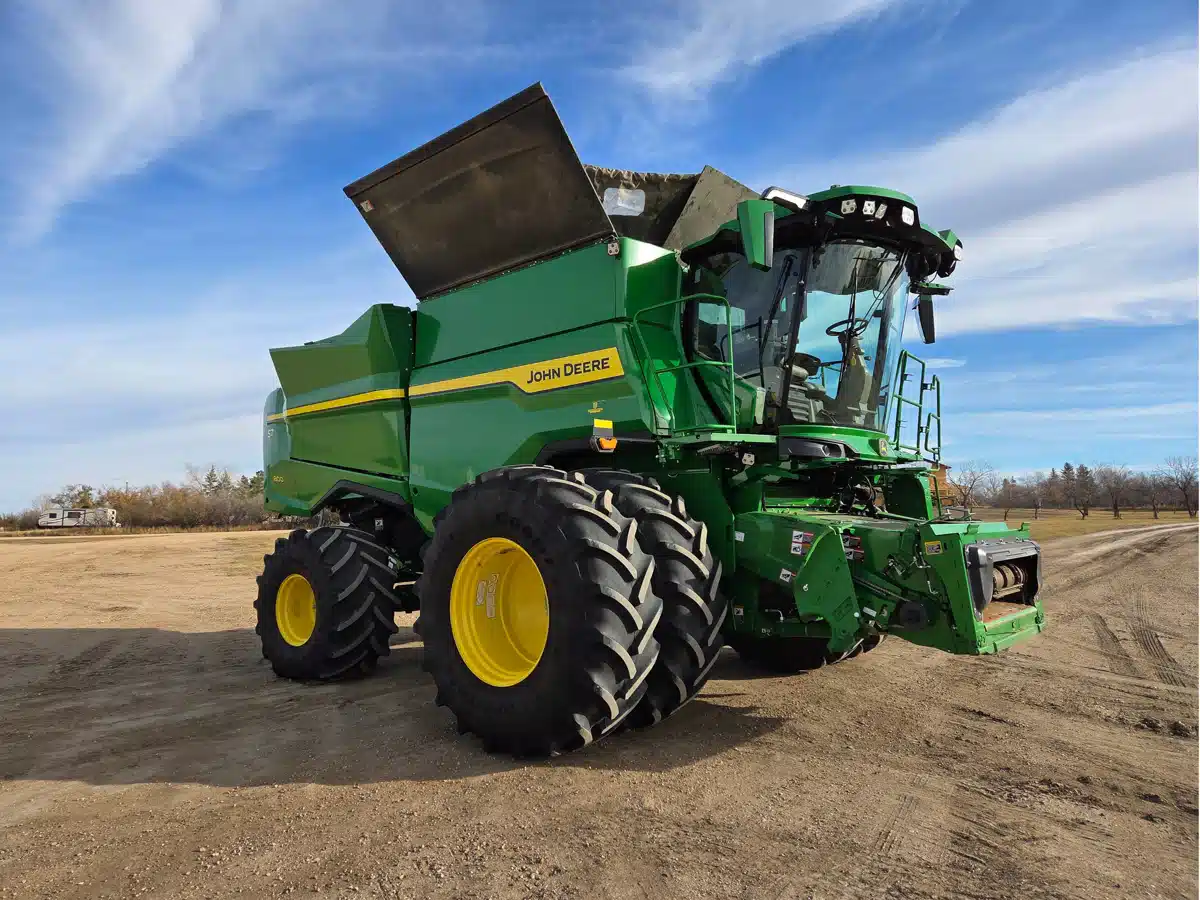 Gallery image 1 for Used 2025 John Deere S7 800 Combine