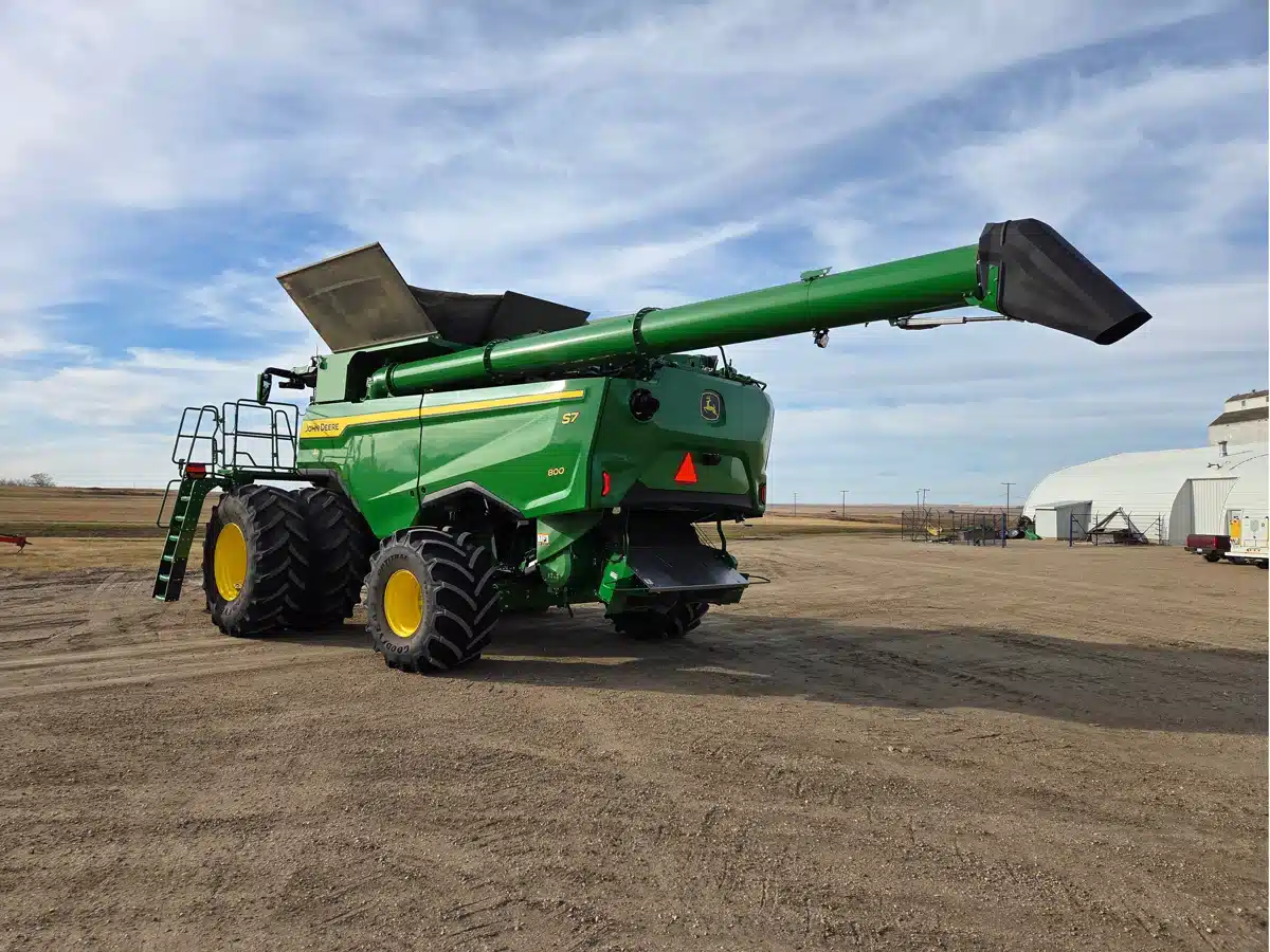 Used 2025 John Deere S7 800 Combine