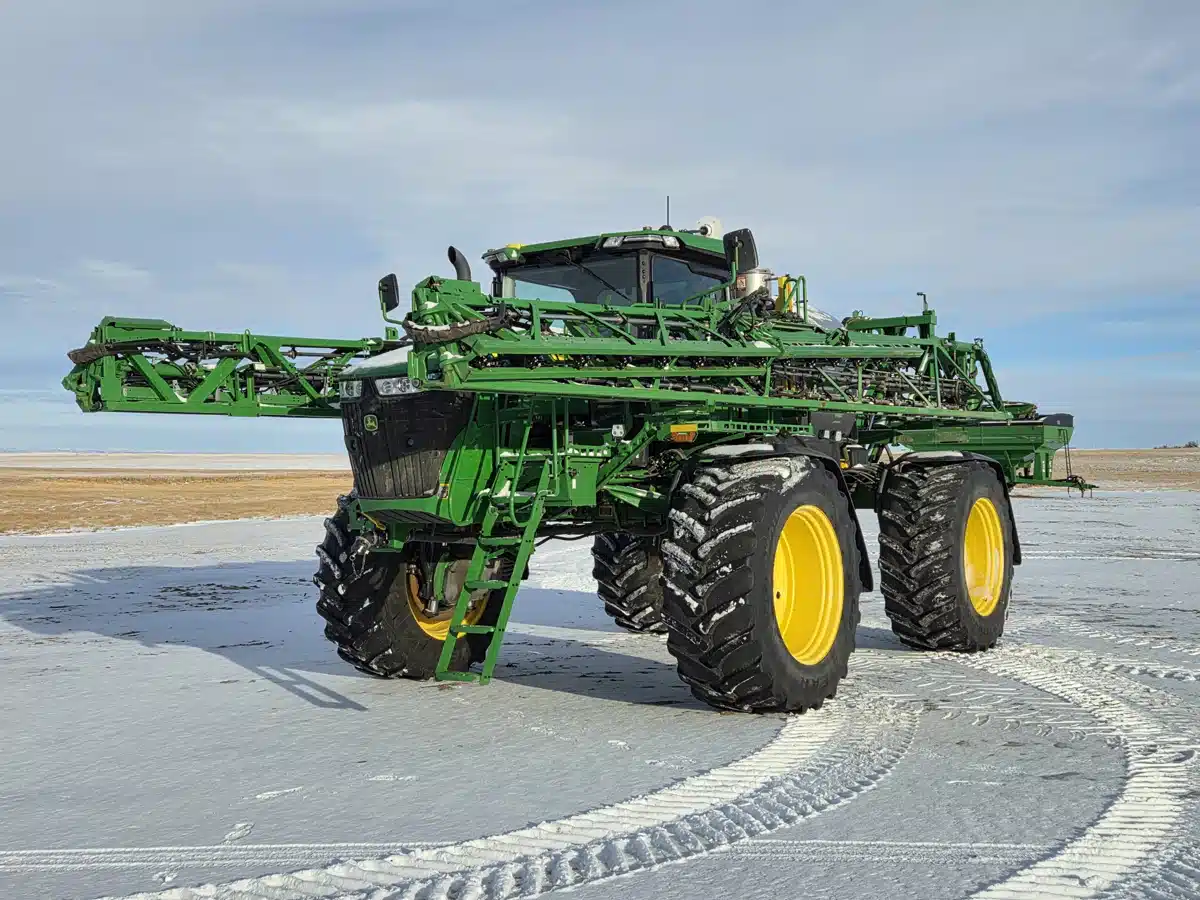Gallery image 1 for 2024 John Deere 616R Sprayer - Self Propelled