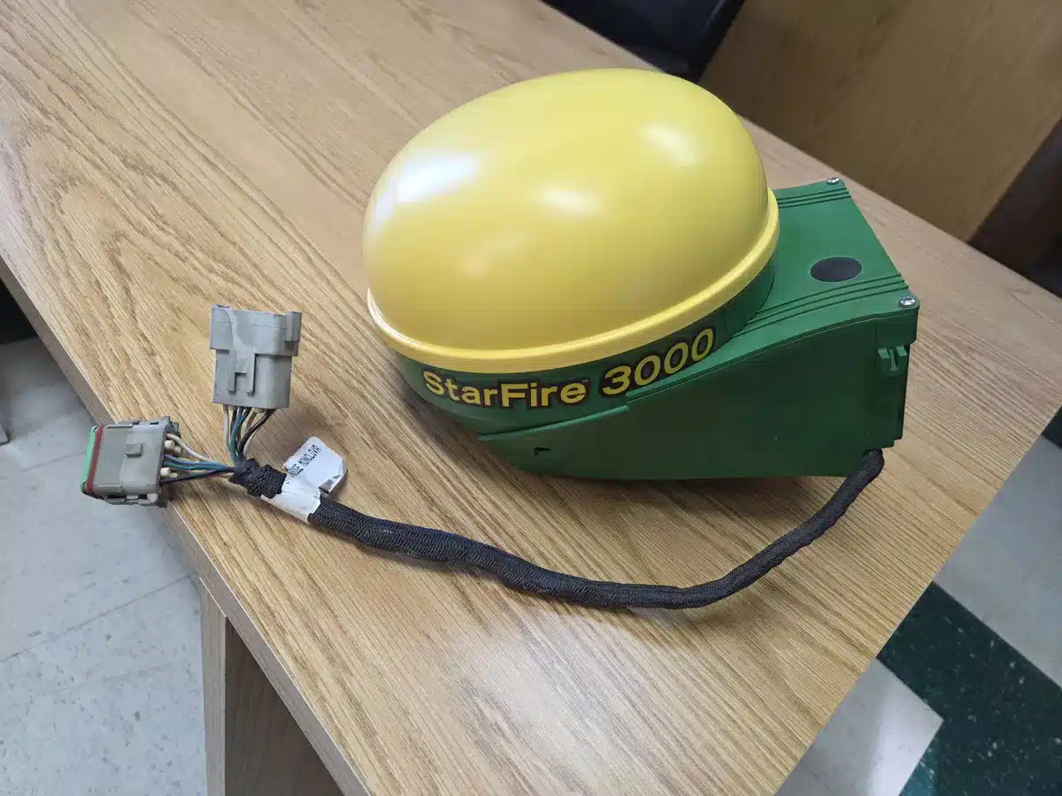 Used 2011 John Deere STARFIRE 3000 Guidance System