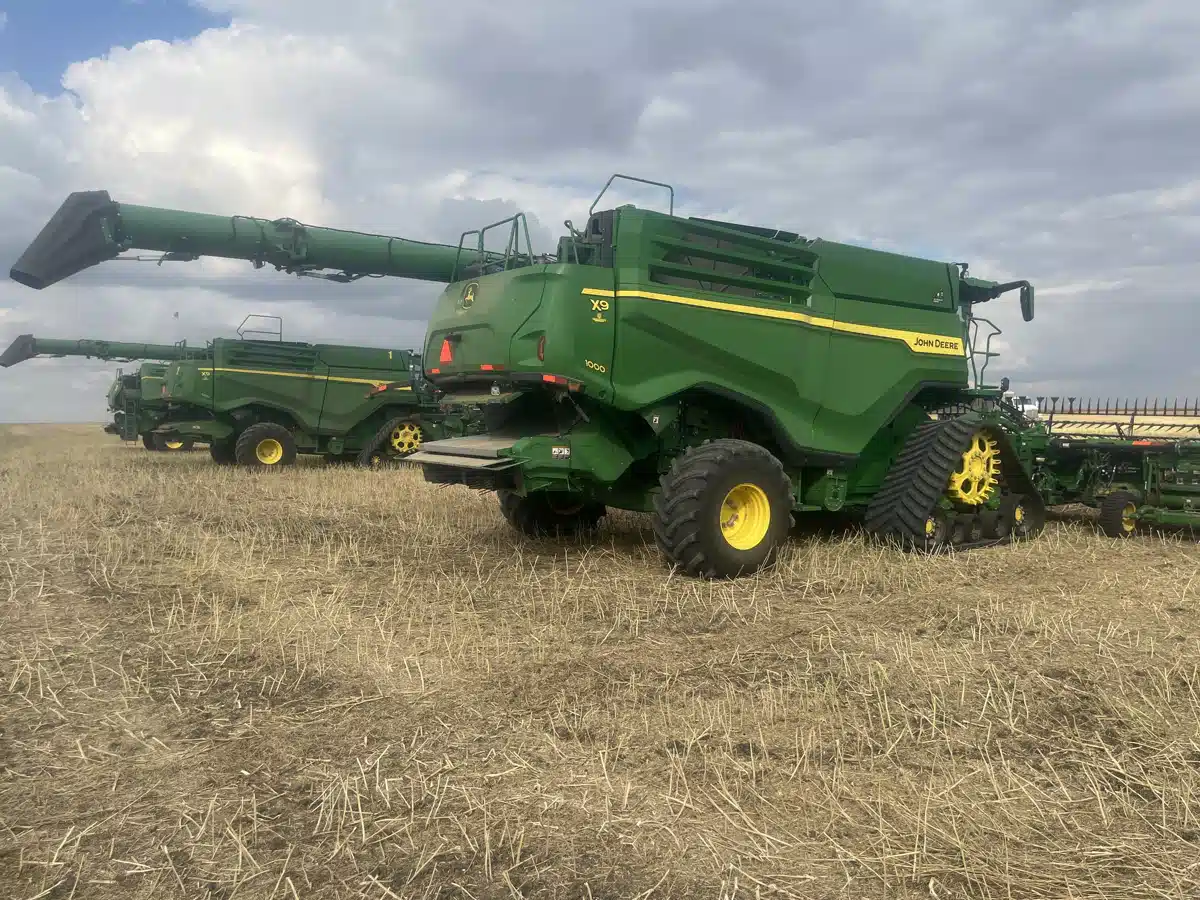 Gallery image 2 for Used 2022 John Deere X9 1000 Combine