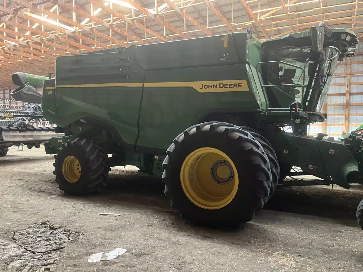 Used 2022 John Deere X9 1000 Combine