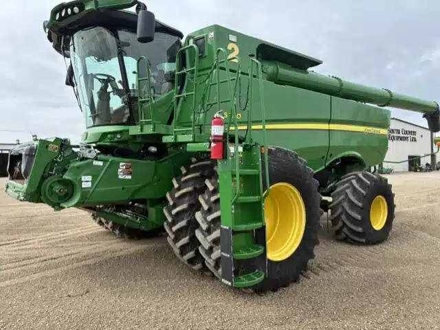 Photo de la Galerie 1 pour 2019 John Deere S780 Batteuse