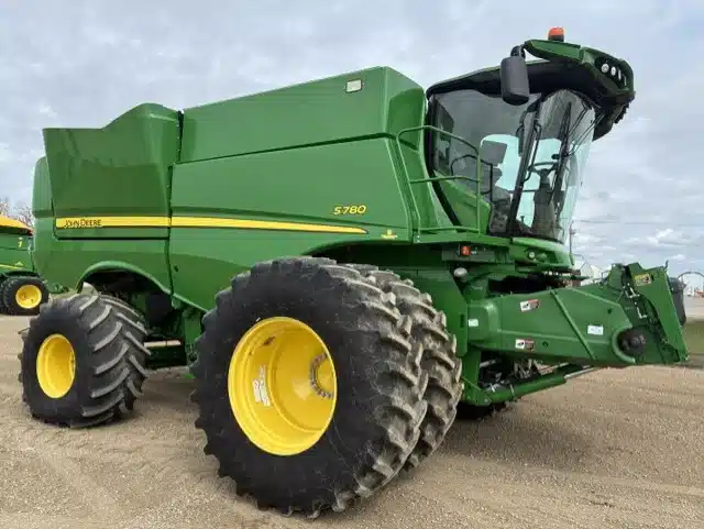 Photo de la Galerie 2 pour 2019 John Deere S780 Batteuse