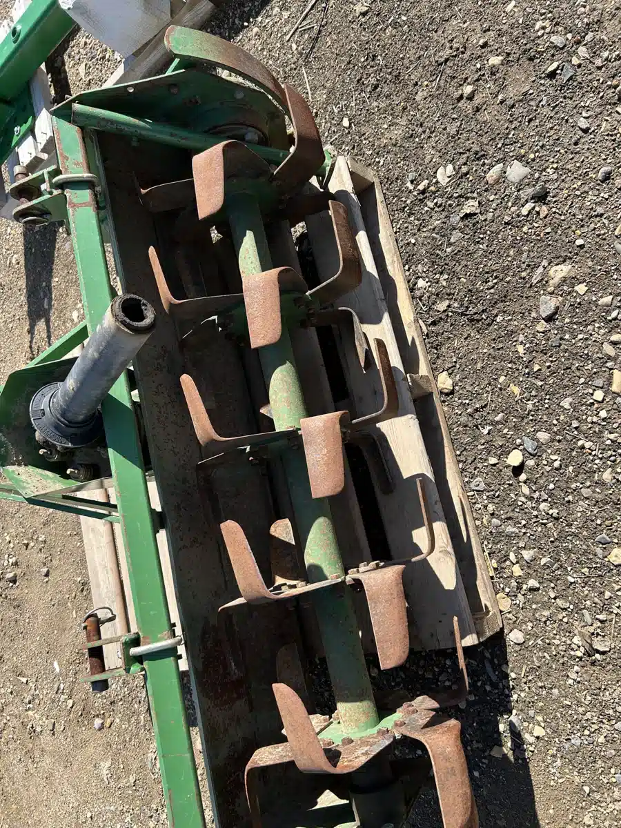 Gallery image 2 for 1987 John Deere 550 Rotary Hoe