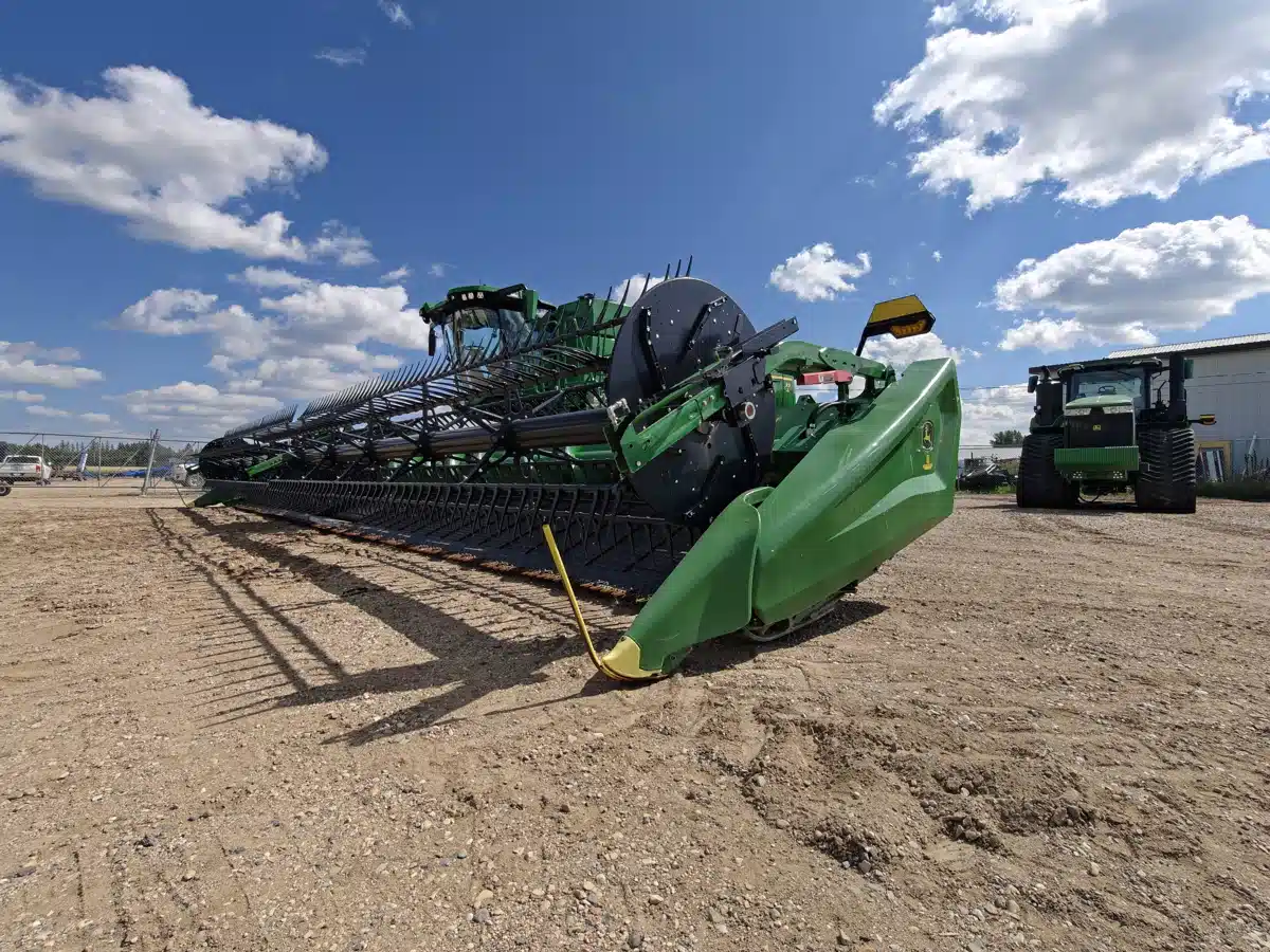 Gallery image 1 for 2023 John Deere HD50F Header - Flex