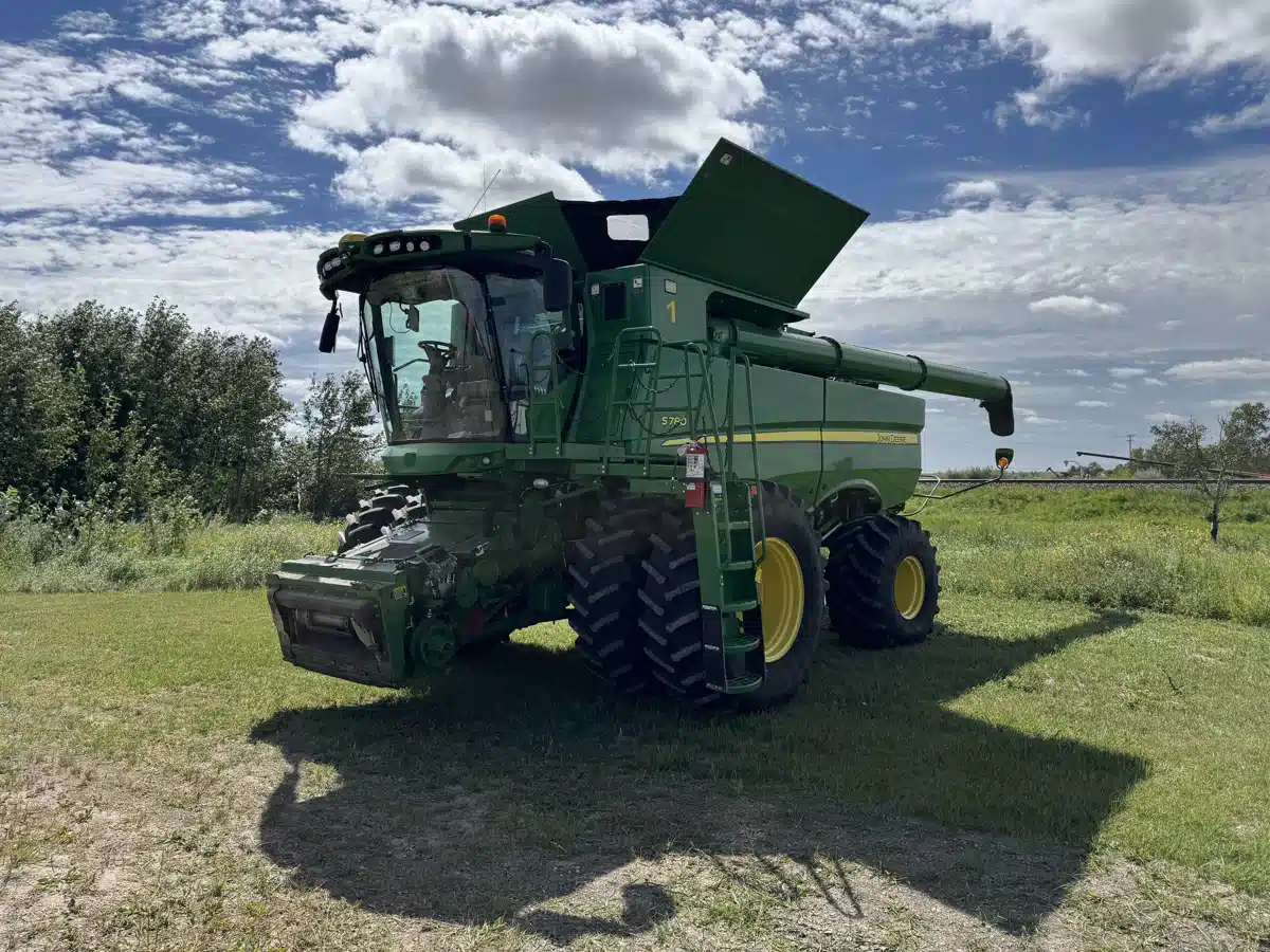 Photo de la Galerie 1 pour 2018 John Deere S780 Batteuse