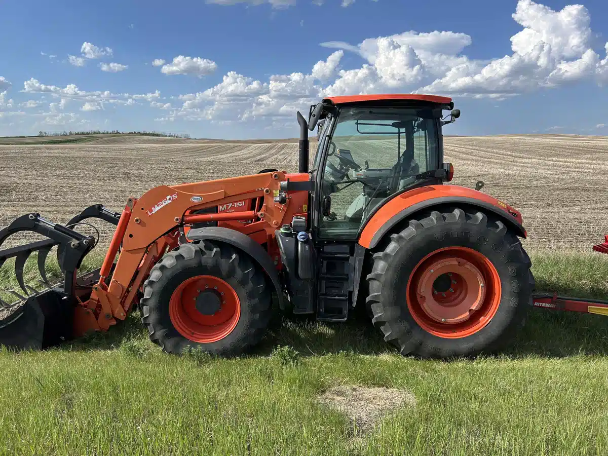 Gallery image 1 for 2018 Kubota M7-151P Tractor