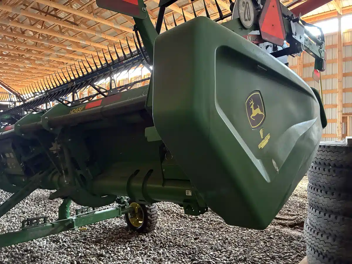 Gallery image 2 for 2023 John Deere HD45F Header - Flex Draper