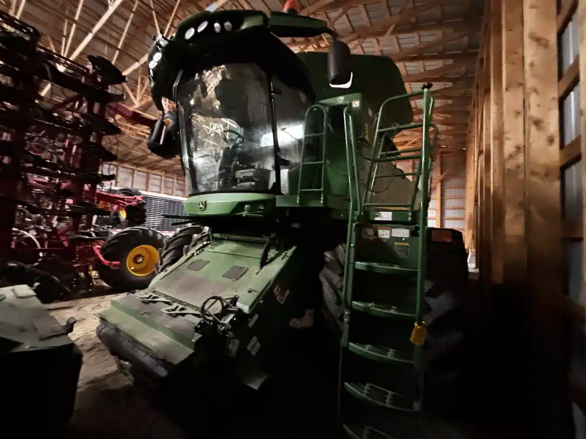 Photo de la Galerie 2 pour 2016 John Deere S690 Batteuse