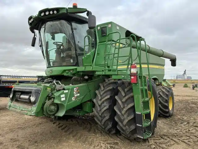 Photo de la Galerie 1 pour 2020 John Deere S780 Batteuse