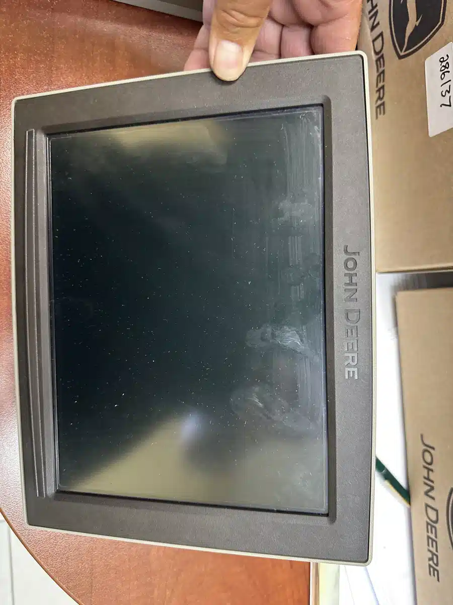 Gallery image 1 for 2024 John Deere G4 EXT MONITOR Guidance System