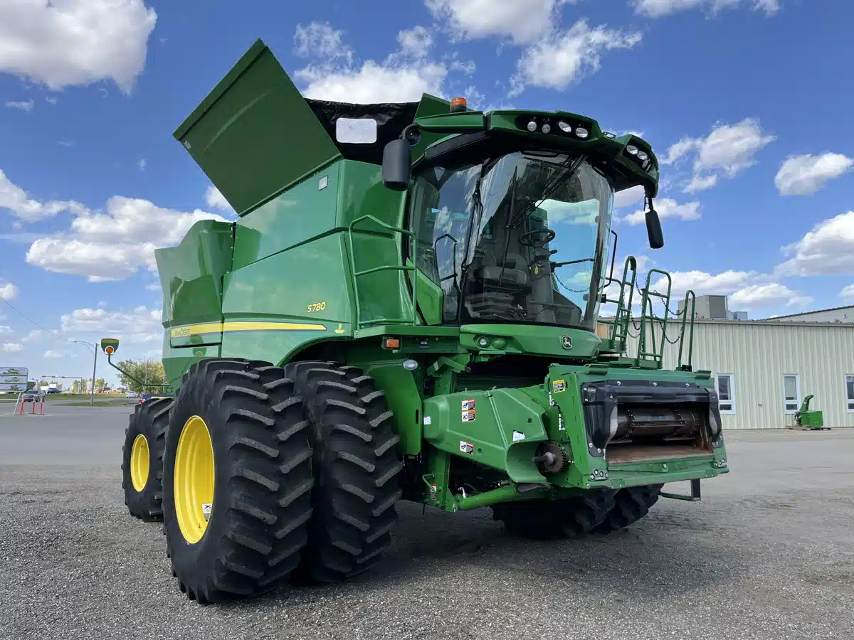 Photo de la Galerie 2 pour 2020 John Deere S780 Batteuse