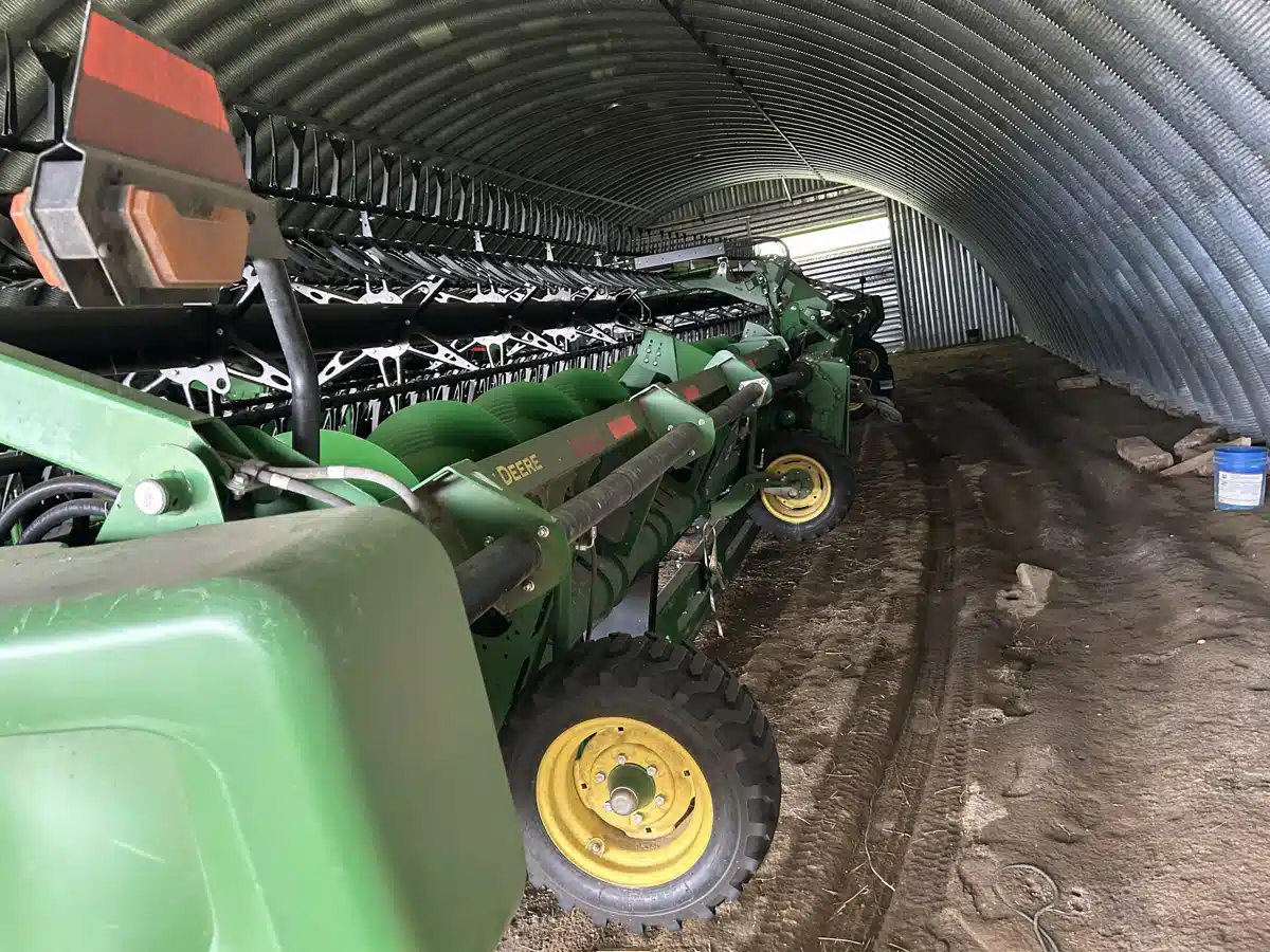 Gallery image 1 for 2022 John Deere HD50F Header - Flex Draper