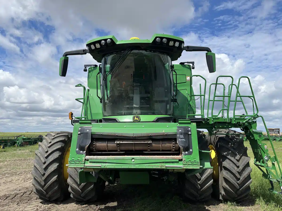 Photo de la Galerie 2 pour 2023 John Deere X9 1000 Batteuse