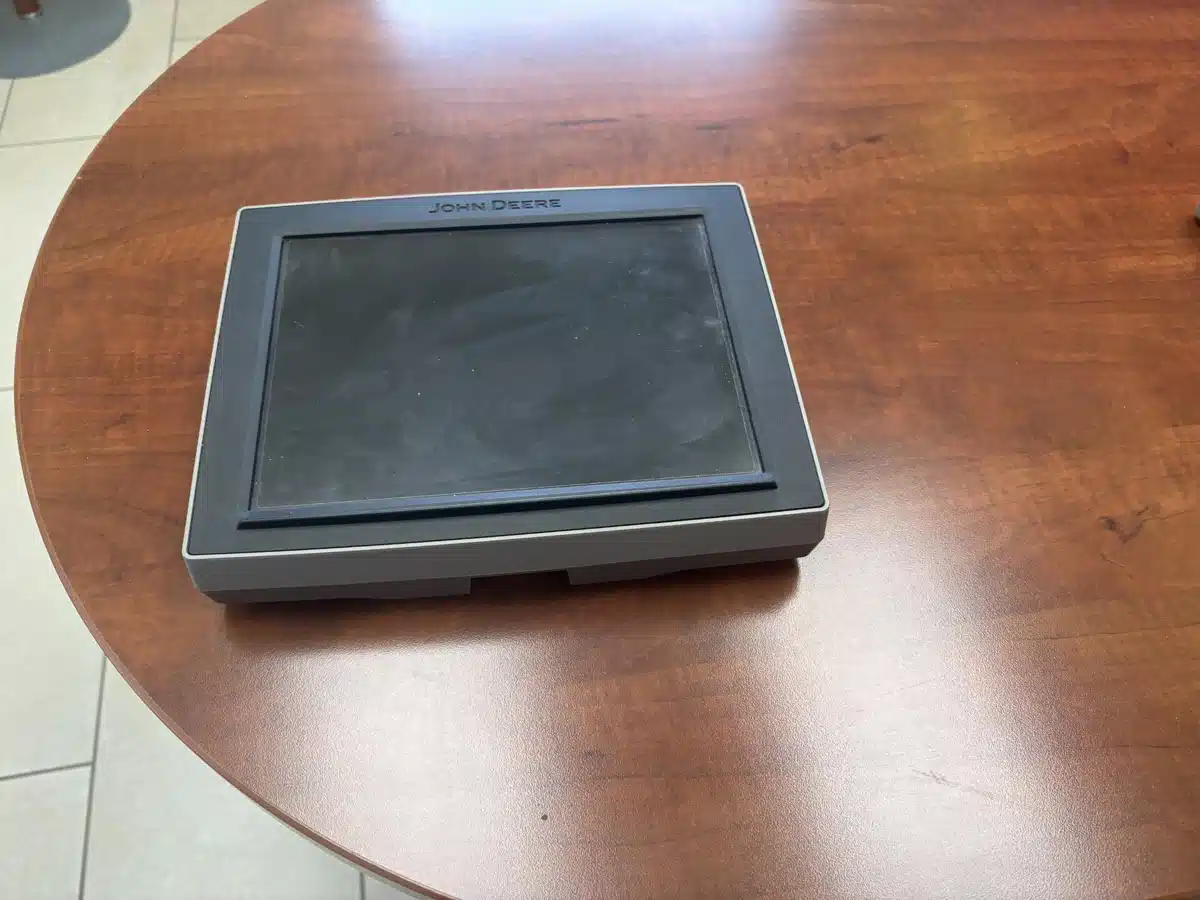 Photo de la Galerie 1 pour 2024 John Deere Gen 4 Ext Monitor Système de guidage