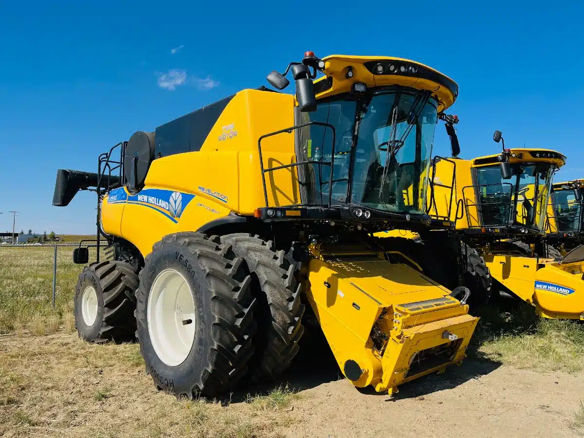 Gallery image 1 for Used 2022 New Holland CR9.90Z Combine