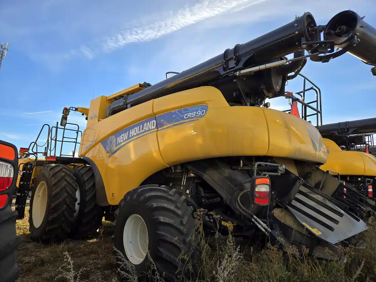 Gallery image 2 for 2020 New Holland CR9.90 Combine