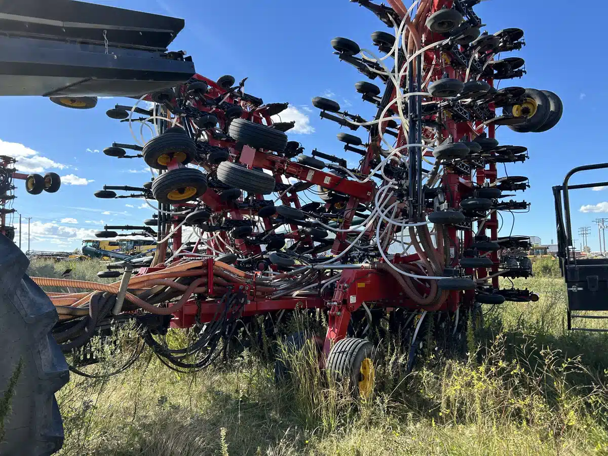 Gallery image 1 for Used 2015 Bourgault 3320-SIZE-UNSPECIFIED Air Drill