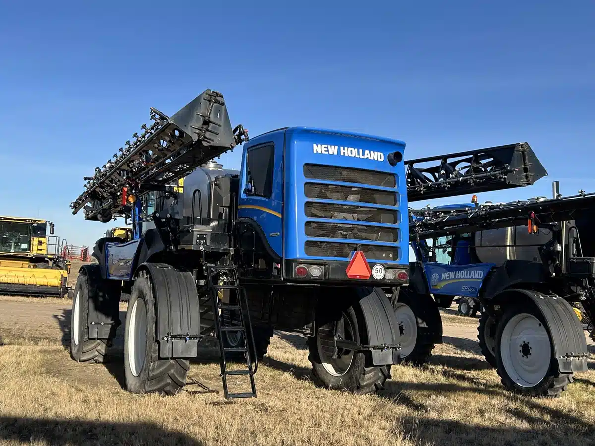 Gallery image 2 for 2021 New Holland SP370F Sprayer - Self Propelled