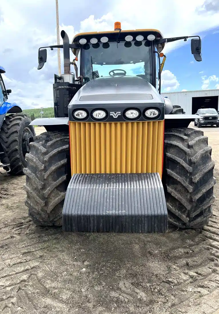 Gallery image 2 for Used 2021 Versatile 275 Tractor