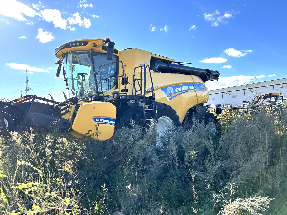 Gallery image 2 for 2020 New Holland CR9.90Z Combine