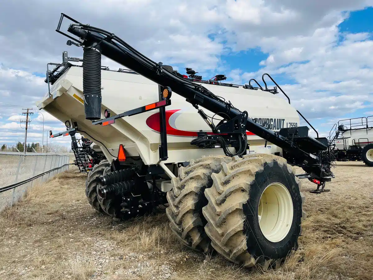Gallery image 2 for 2018 Bourgault 7550 Air Cart