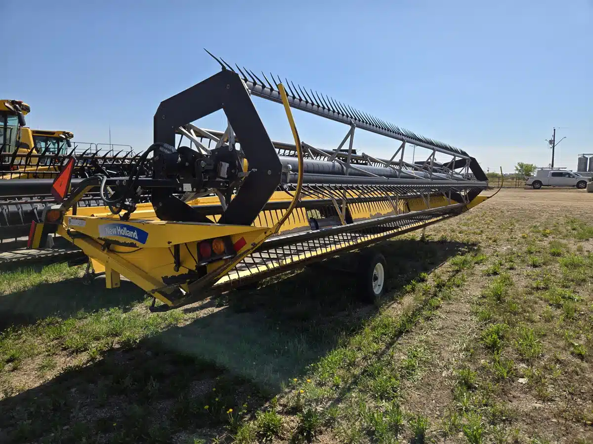 Gallery image 2 for Used 2008 MacDon 94C Header Combine