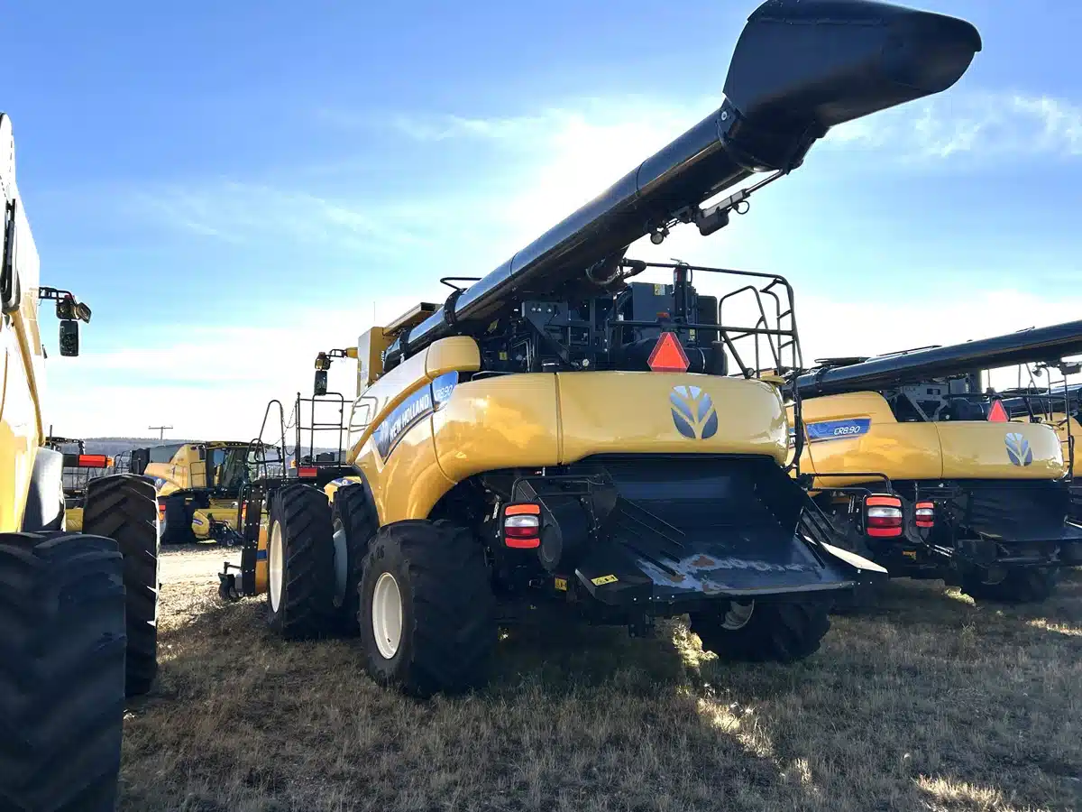 Gallery image 1 for 2018 New Holland CR8.90Z Combine